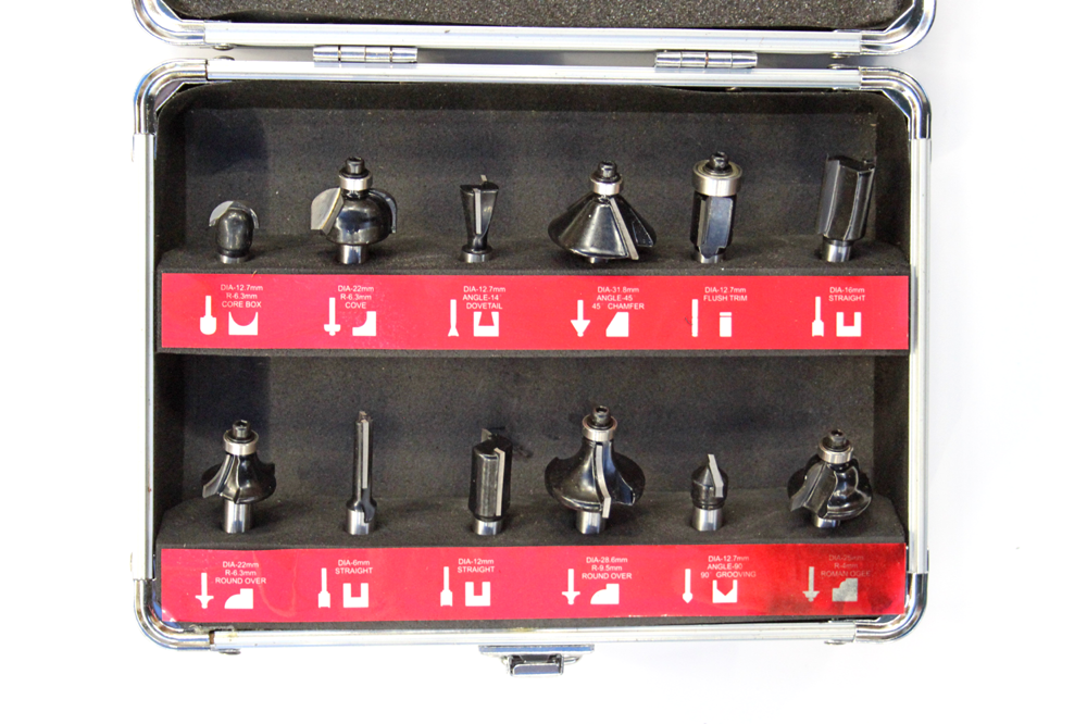 ROUTER BIT SET 12 B