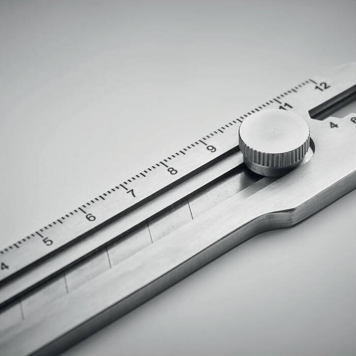 TAMO UTILITY KNIFE 6-IN-1 INOX 18MM TAMO UTILITY KNIFE 6-IN-1 INOX 18MM