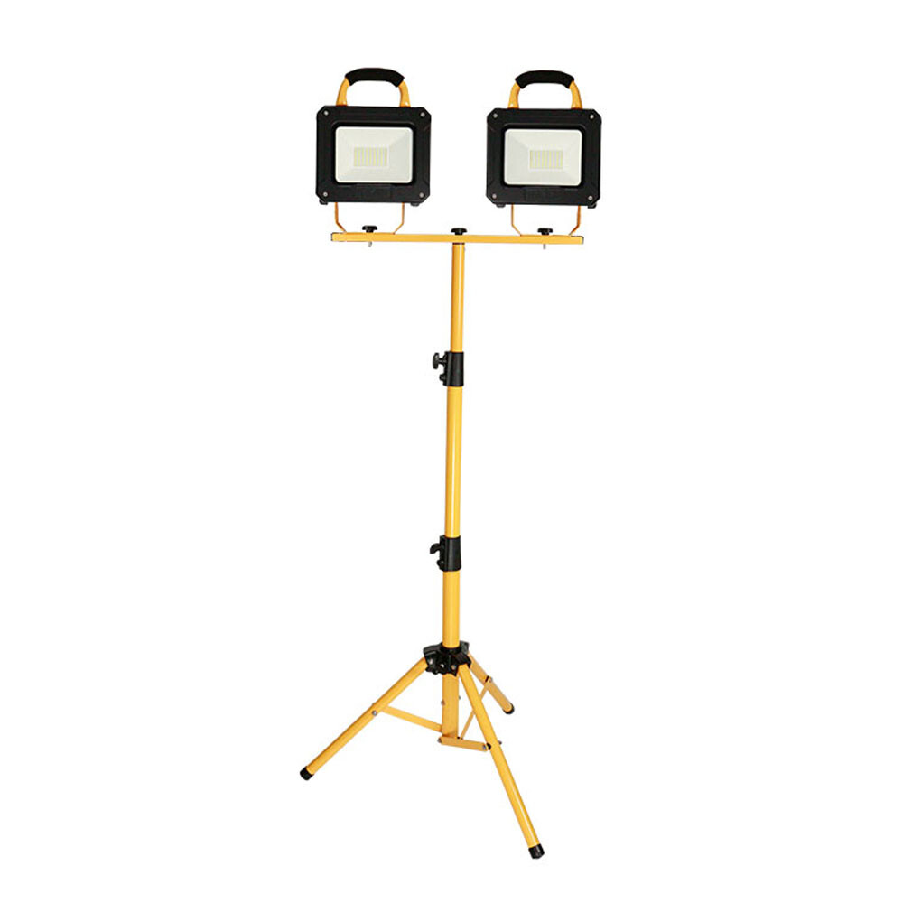 UNIVERSAL TRIPOD FOR LED LIGHTS